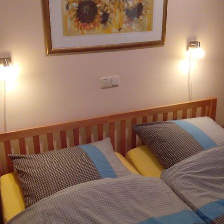 DARZ GästeZimmer Hamburg-Harburg Exteriör bild