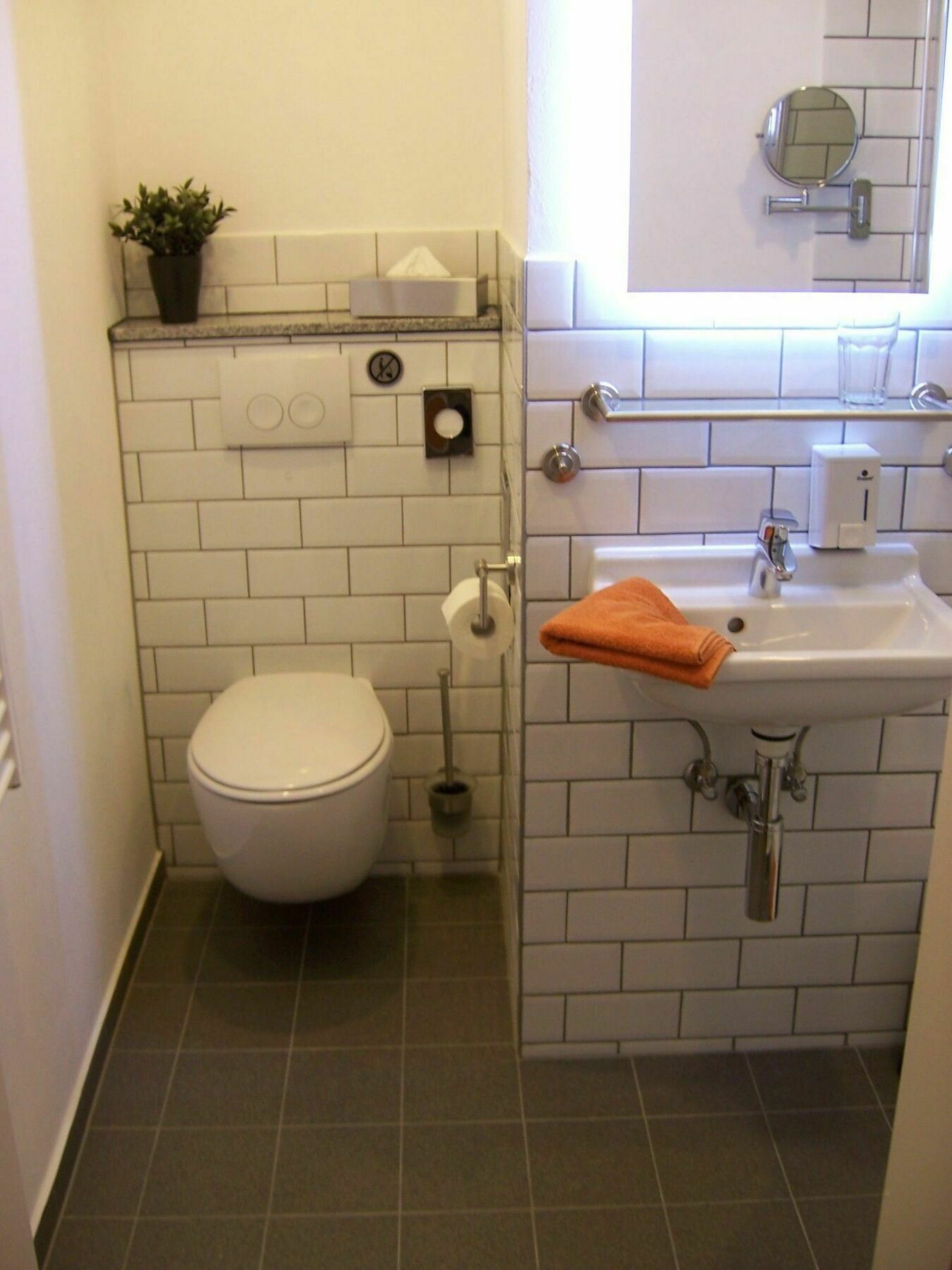 DARZ GästeZimmer Hamburg-Harburg Exteriör bild